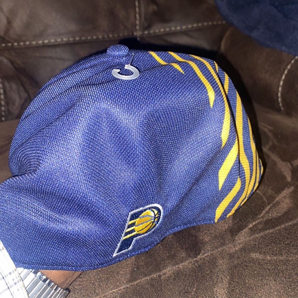 Indiana Pacers hat - Picture 2 of 3
